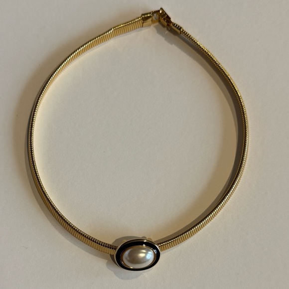 unbranded Jewelry - Vintage Gold Tone Snake Chain Collar Necklace w/ Oval Pearl Slide Pendant